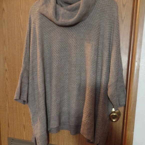 Croft & Barrow Ladies' Taupe Knit Cowl Neck Sweater Poncho, Size XL - Picture 1 of 2